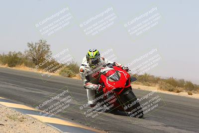 media/Mar-28-2022-Superbike Trackdays (Mon) [[b8603d0f67]]/Open Track Time/Turn 3 Inside/